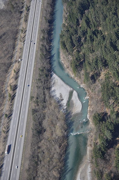 Datei:Ill Autobahn.JPG