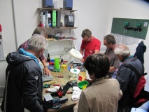 Unsere Werkstätte ist sichtlich gut besucht, es kann keiner mehr umfallen :-)