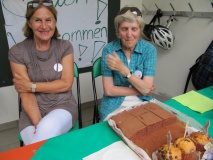 NICHTS ginge ohne unsere unersetzlichen Damen!