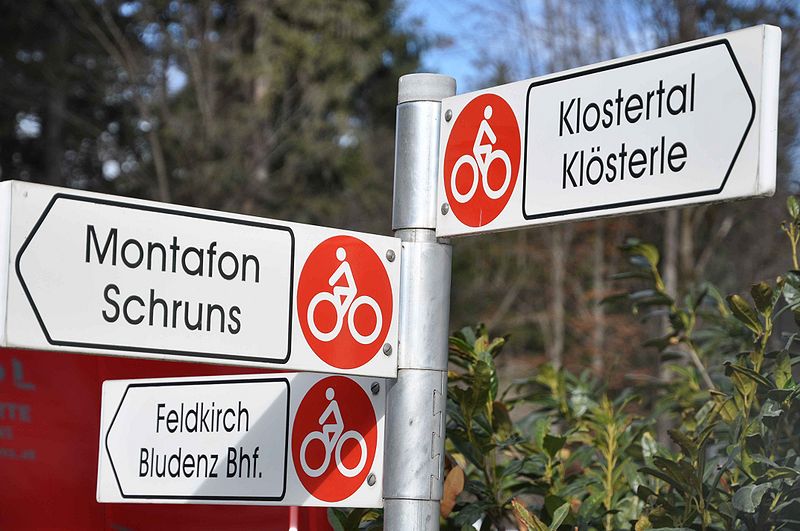 Datei:Schild radweg montafon klostertal walgau.jpg